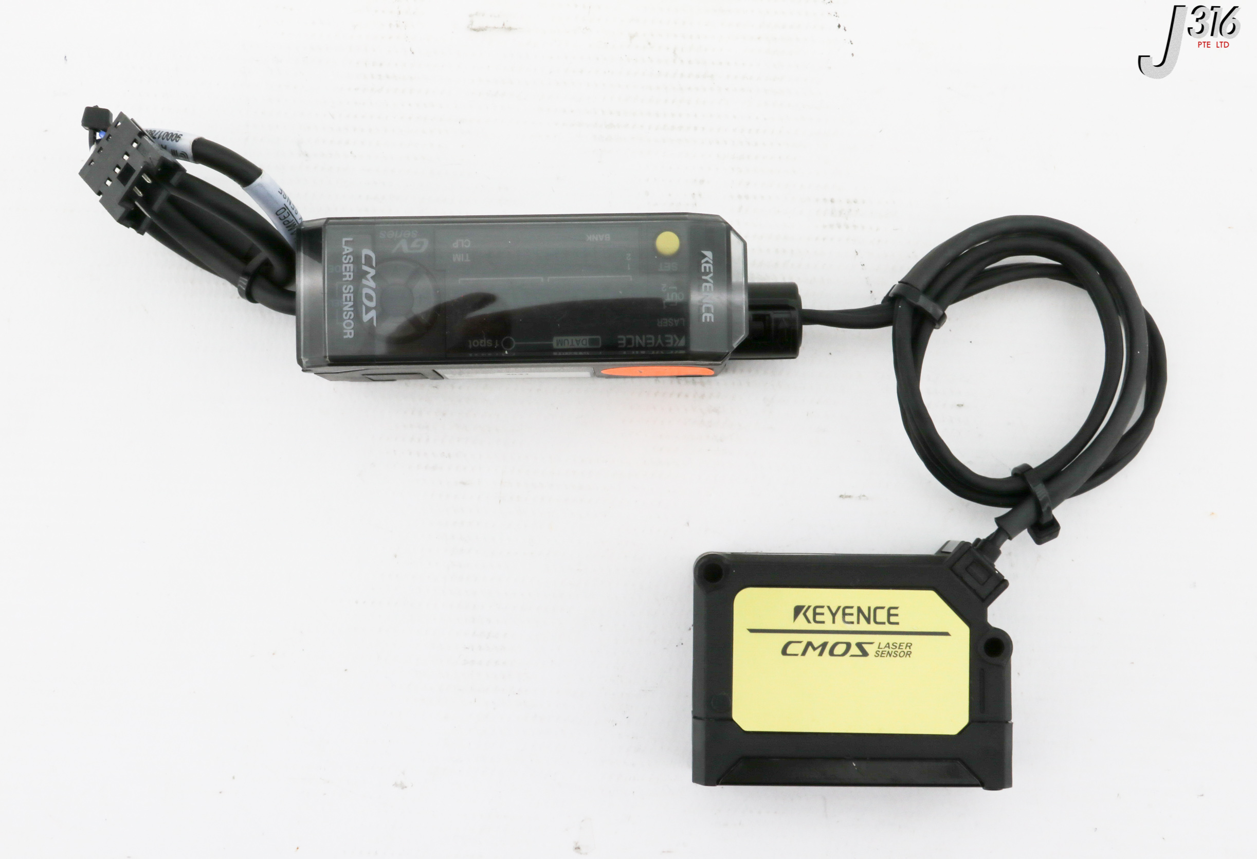 32020 KEYENCE CMOS LASER SENSOR W/ SENSOR HEAD GV-H130L GV-21